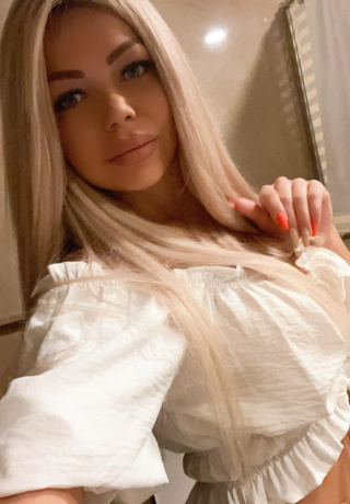 Fresh Young Escort Nelly. 5