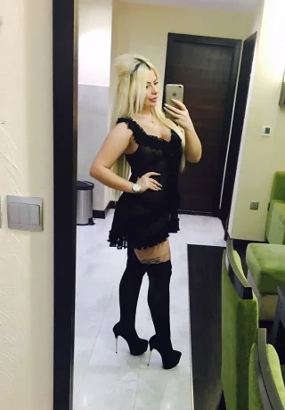 Antonia Sexy Lady +971543604285